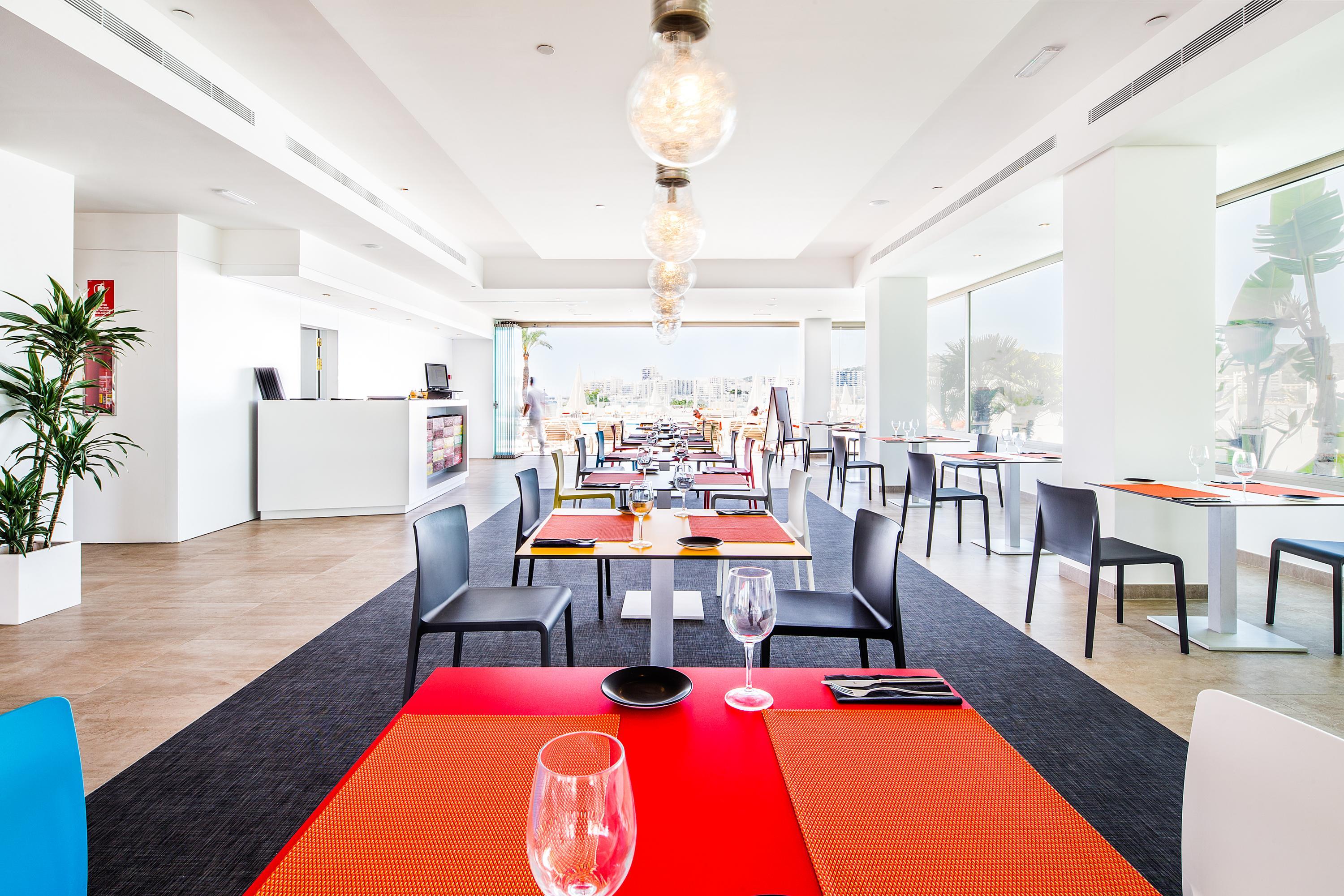 Thb Ocean Beach - Adults Only Сан-Антонио-Абад Экстерьер фото