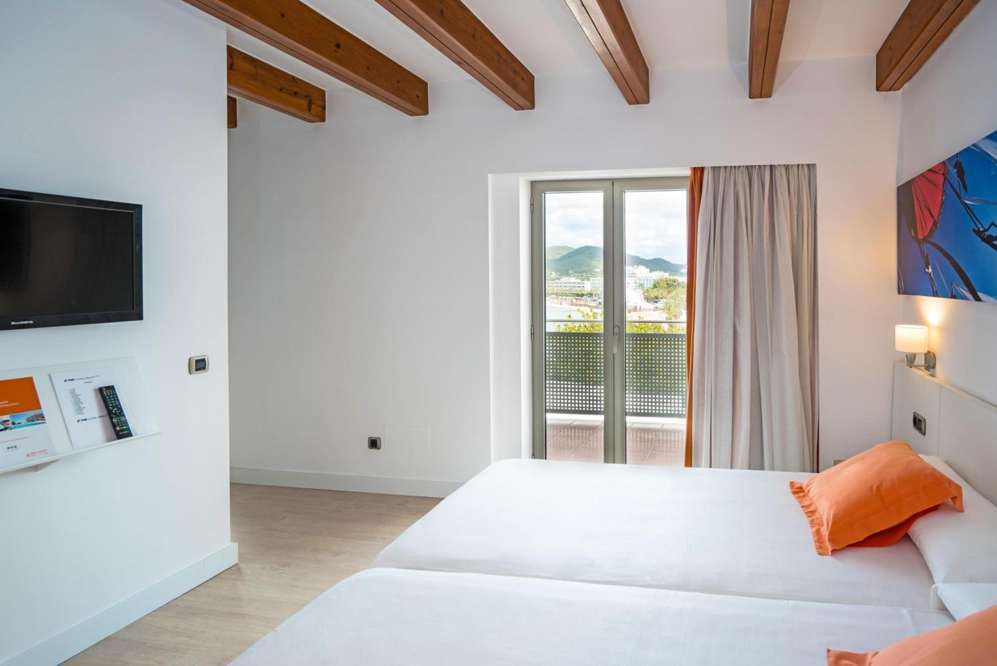 Thb Ocean Beach - Adults Only Сан-Антонио-Абад Экстерьер фото