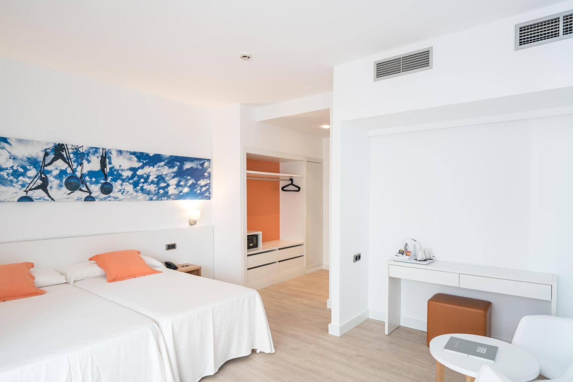 Thb Ocean Beach - Adults Only Сан-Антонио-Абад Экстерьер фото