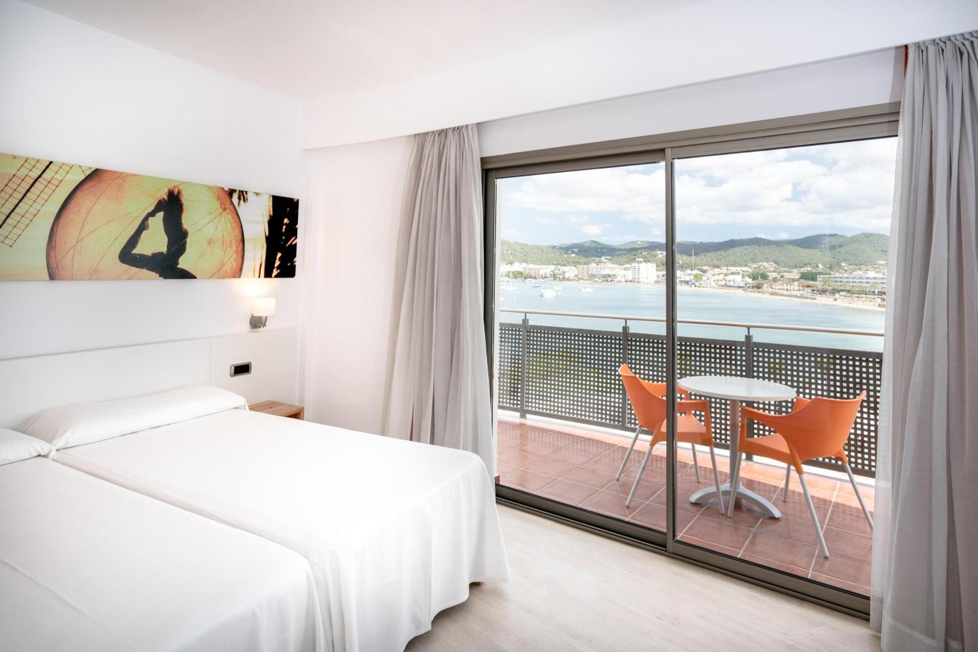 Thb Ocean Beach - Adults Only Сан-Антонио-Абад Экстерьер фото