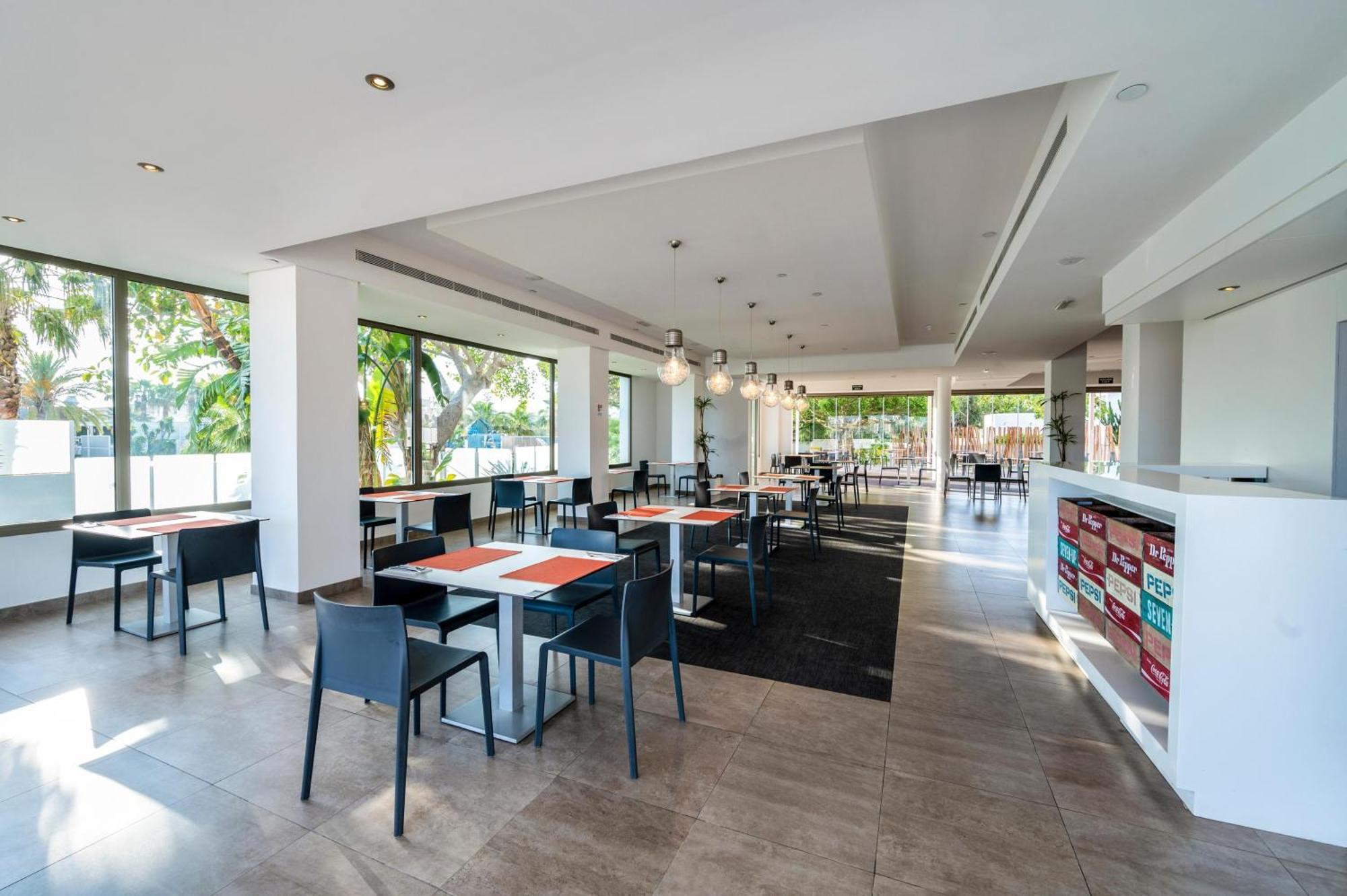 Thb Ocean Beach - Adults Only Сан-Антонио-Абад Экстерьер фото